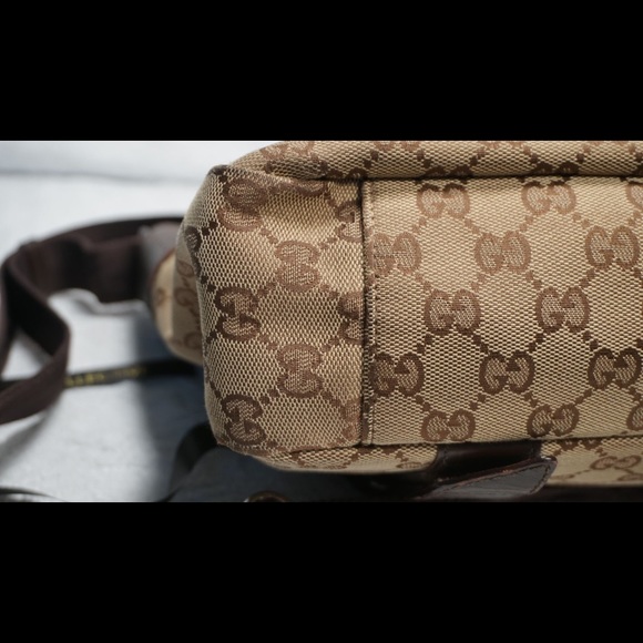 Gucci Beige/Ebony GG Messenger Bag - Picture 13 of 16